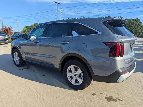 2025 Kia Sorento LX