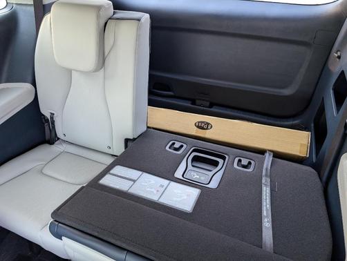 Ivory Silver 2026 Kia Carnival SX