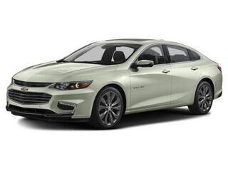 Iridescent Pearl Tricoat 2016 Chevrolet Malibu 1LT