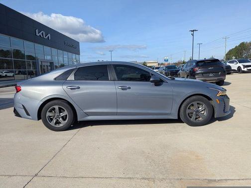 2022 Kia K5 LXS