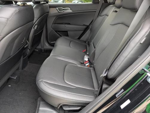 Ebony Black 2026 Kia Sportage EX