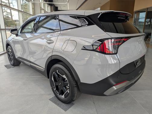 2026 Kia Sportage Hybrid S