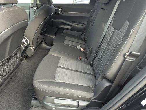 Ebony Black 2026 Kia Sorento LX