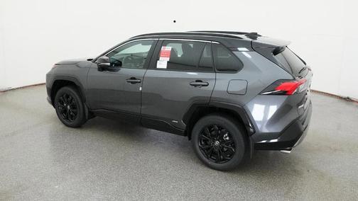 2025 Toyota RAV4 Hybrid SE