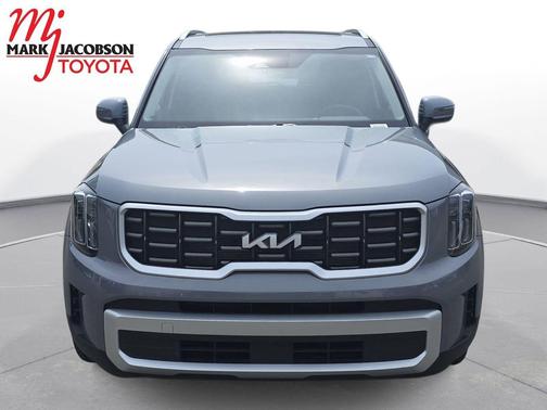 Everlasting Silver 2025 Kia Telluride S