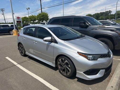 Classic Silver Metallic 2017 Toyota Corolla iM Base