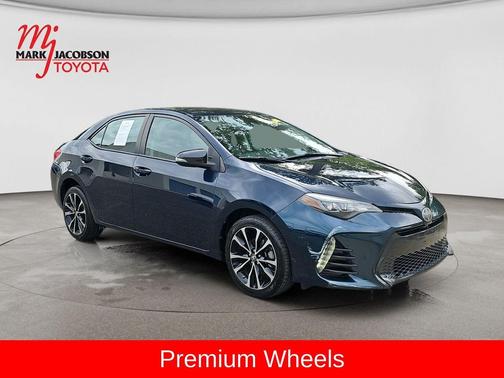 Galactic Aqua Mica 2017 Toyota Corolla SE