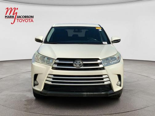 Blizzard Pearl 2017 Toyota Highlander LE Plus