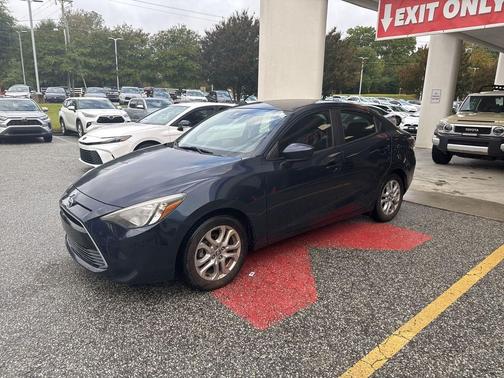 2017 Toyota Yaris iA Base