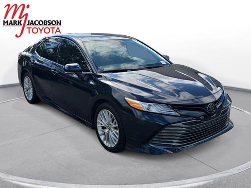 2020 Toyota Camry XLE