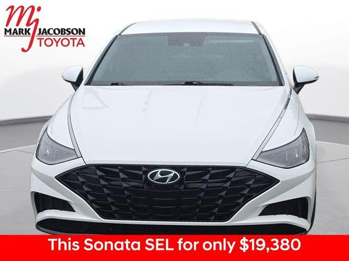 2022 Hyundai SONATA SEL