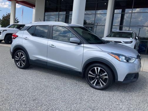 2020 Nissan Kicks SV