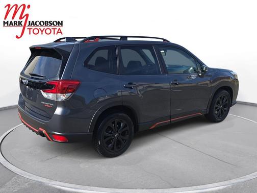 Magnetite Gray Metallic 2022 Subaru Forester Sport
