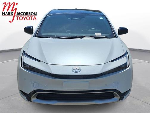 Wind Chill Pearl 2026 Toyota Prius Plug-In Hybrid XSE