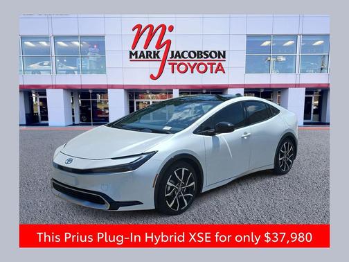 Wind Chill Pearl 2026 Toyota Prius Plug-In Hybrid XSE