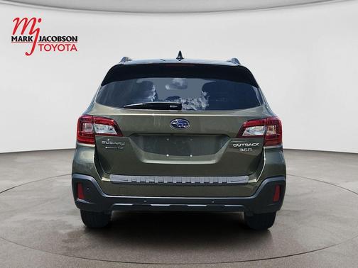 Wilderness Green Metallic 2019 Subaru Outback 3.6R Touring