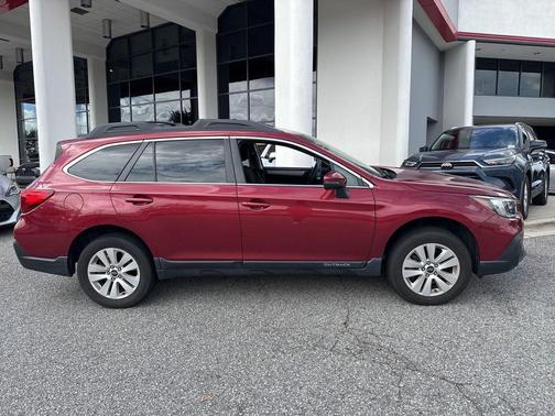 2018 Subaru Outback 2.5i Premium