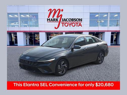 2025 Hyundai ELANTRA SEL