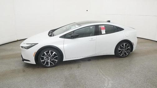 2026 Toyota Prius Plug-In Hybrid 