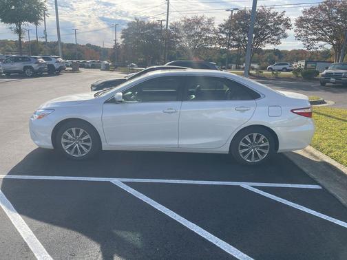 2017 Toyota Camry XLE