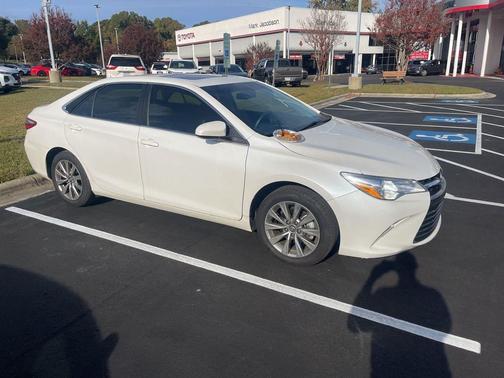 2017 Toyota Camry XLE