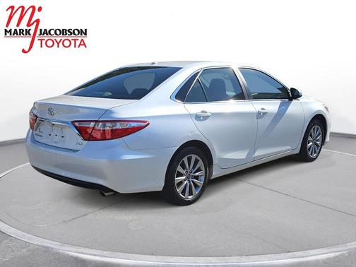 2017 Toyota Camry XLE