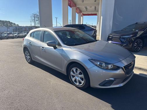 2015 Mazda Mazda3 i Sport