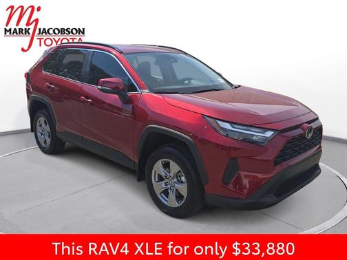 2025 Toyota RAV4 XLE