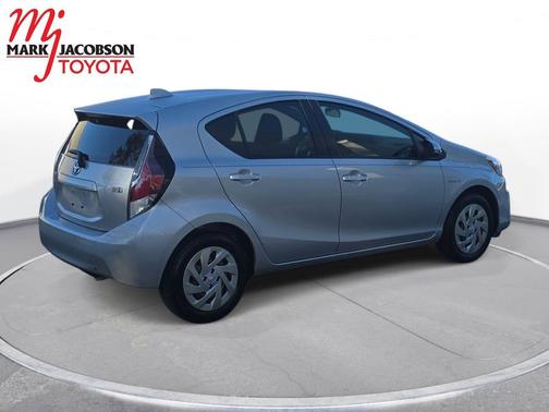 2016 Toyota Prius c Four