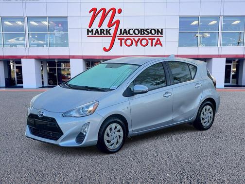 2016 Toyota Prius c Four