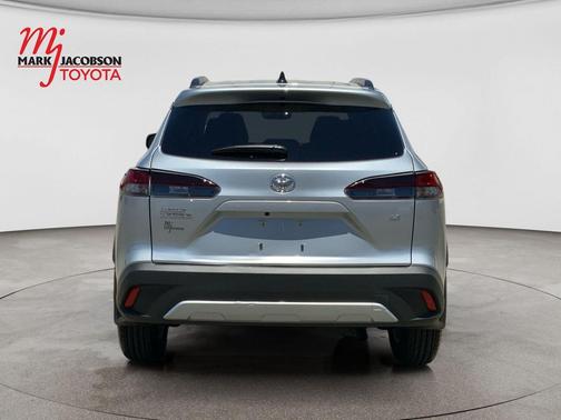 Sonic Silver 2026 Toyota Corolla Cross LE