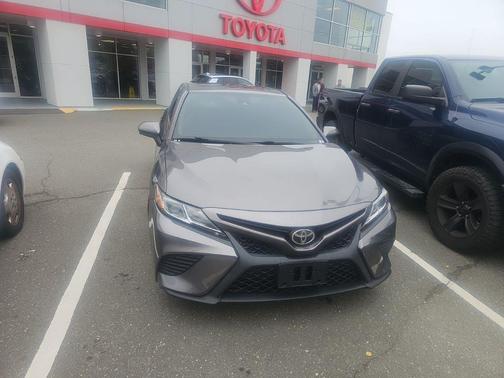 Predawn Gray Mica 2019 Toyota Camry SE