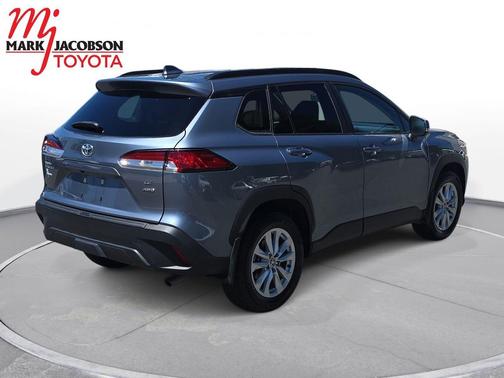 Celestite 2023 Toyota Corolla Cross LE