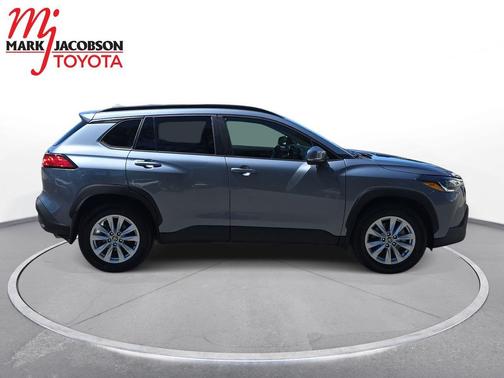 Celestite 2023 Toyota Corolla Cross LE