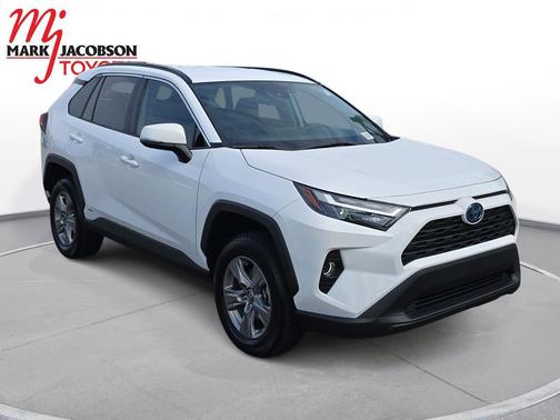 2024 Toyota RAV4 Hybrid XLE