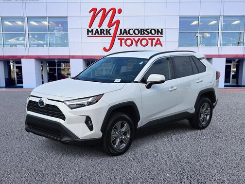 2024 Toyota RAV4 Hybrid XLE