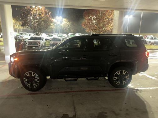 2025 Toyota 4Runner TRD Sport