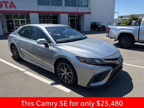 Celestial Silver Metallic 2023 Toyota Camry SE