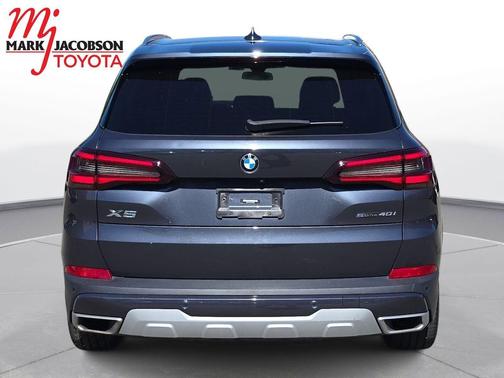Arctic Grey Metallic 2022 BMW X5 sDrive40i