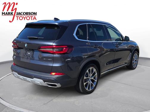 Arctic Grey Metallic 2022 BMW X5 sDrive40i