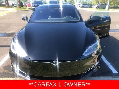 Obsidian Black Metallic 2017 Tesla Model S 90D