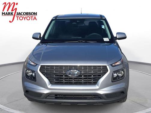 2024 Hyundai VENUE SE