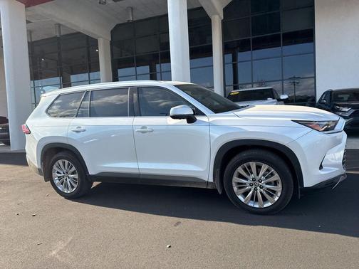2024 Toyota Grand Highlander Platinum