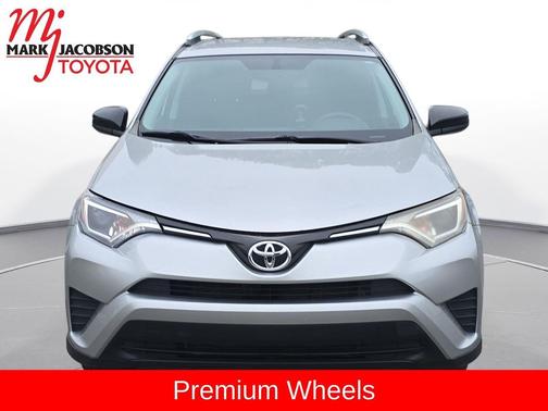 Silver Sky Metallic 2016 Toyota RAV4 LE