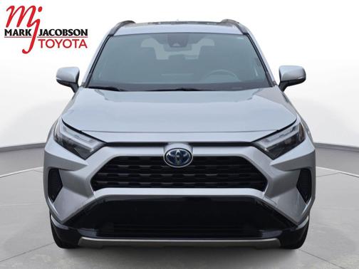 2023 Toyota RAV4 Hybrid SE