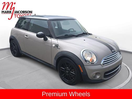 2013 MINI Hardtop Cooper