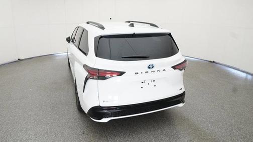 2025 Toyota Sienna XSE 7 Passenger