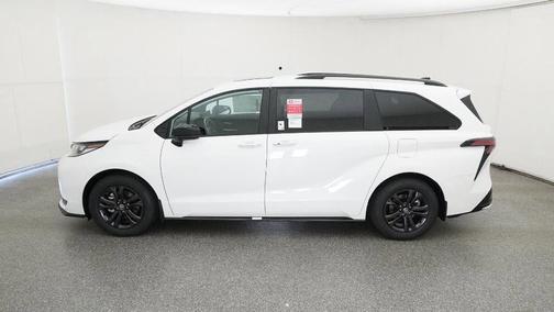 2025 Toyota Sienna XSE 7 Passenger