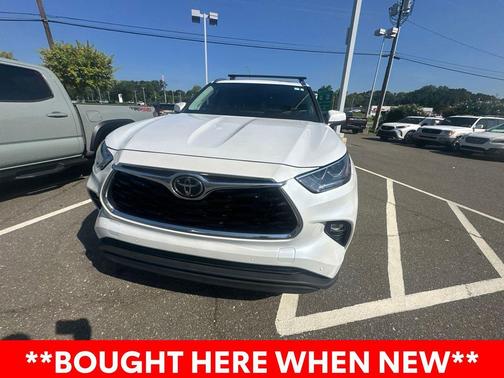 Wind Chill Pearl 2022 Toyota Highlander Limited