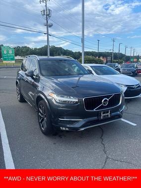 Savile Gray Metallic 2017 Volvo XC90 T6 Momentum